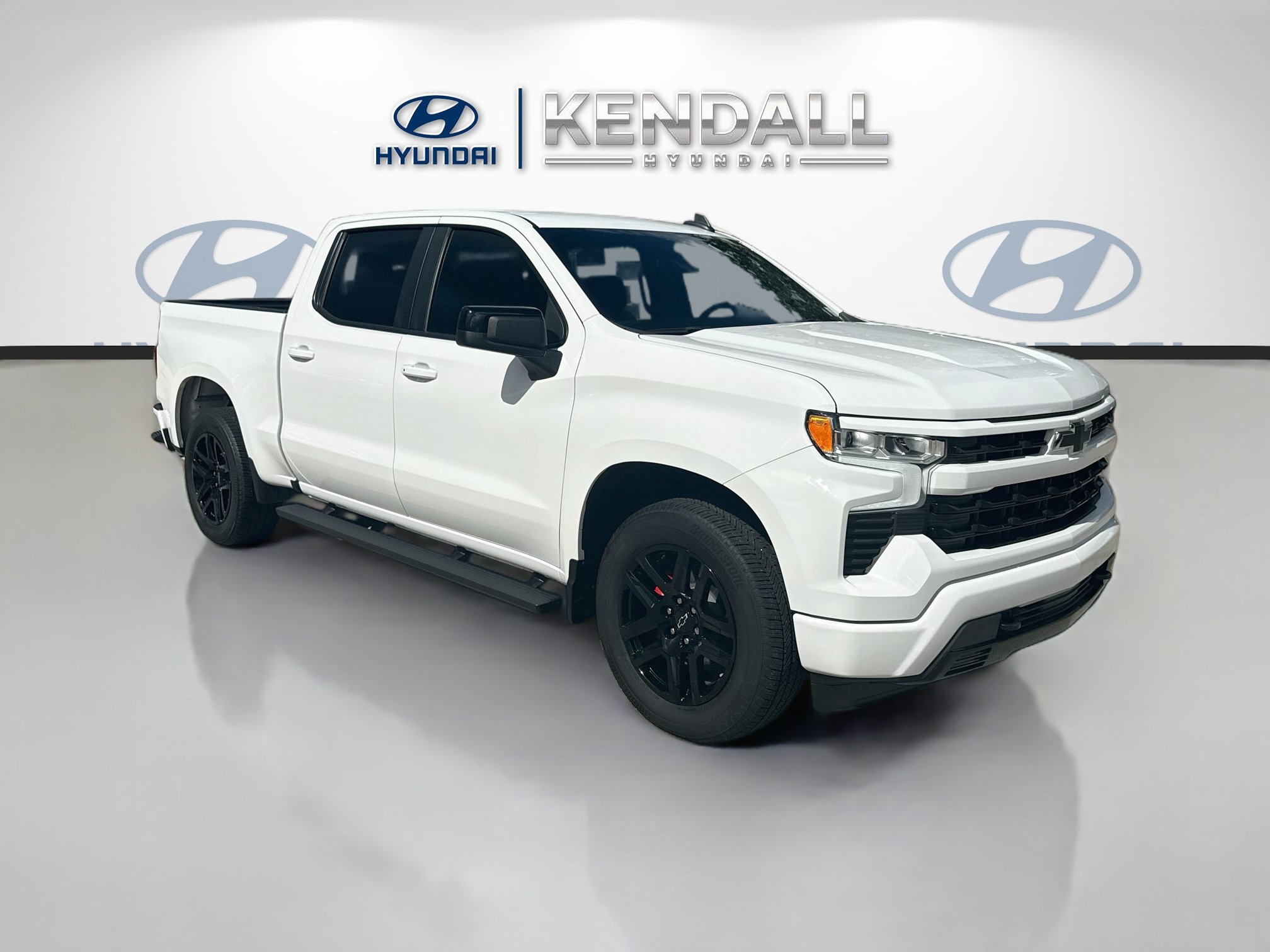 Used 2025 Chevrolet Silverado 1500 RST RWD image 1