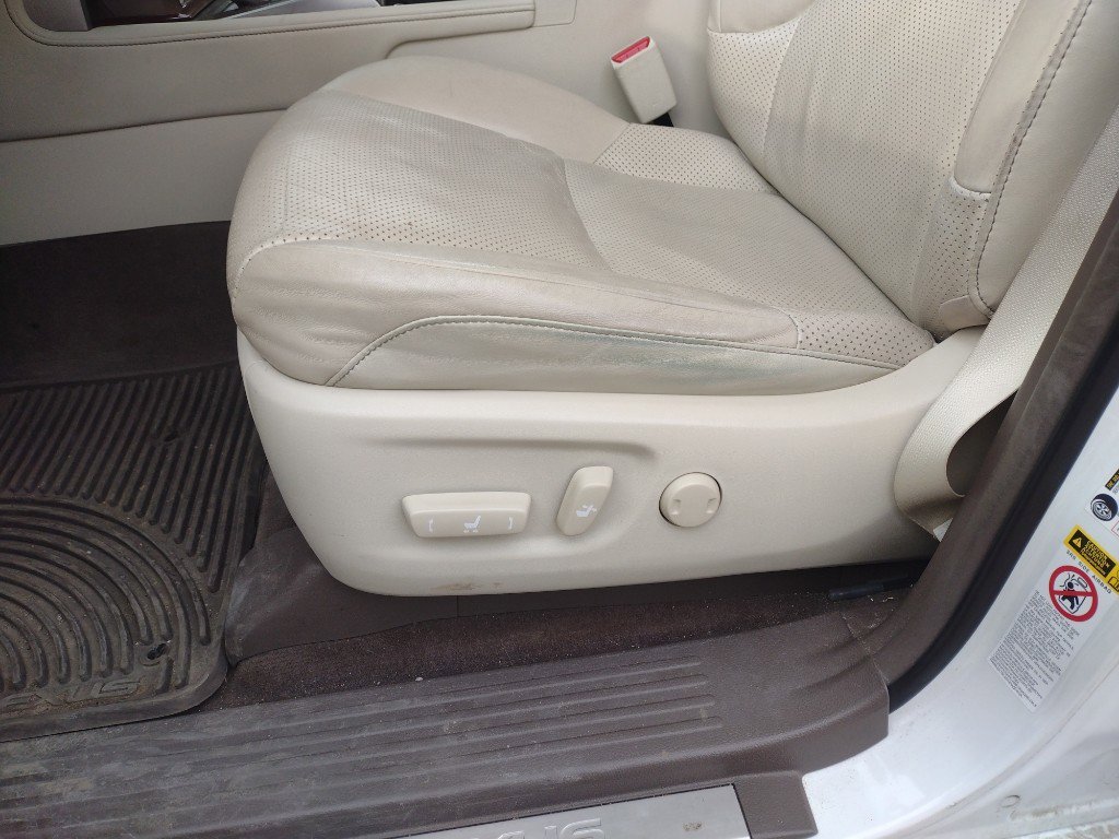 Used 2013 Lexus GX 460 w/ Comfort Plus Pkg image 20