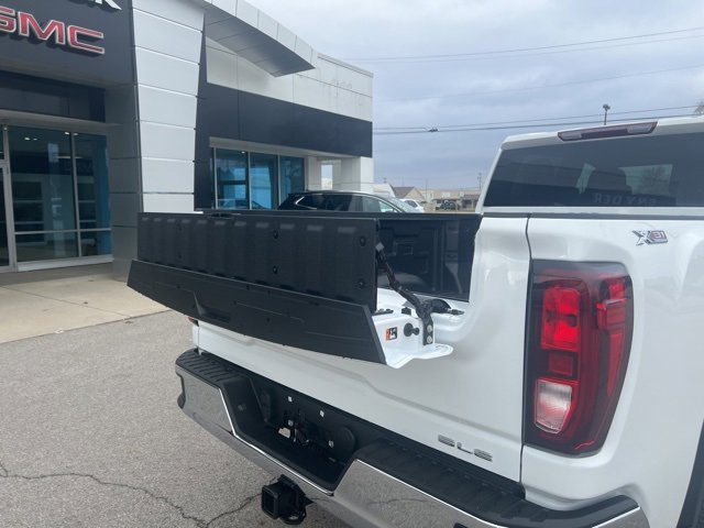 New 2025 GMC Sierra 2500 SLE image 15