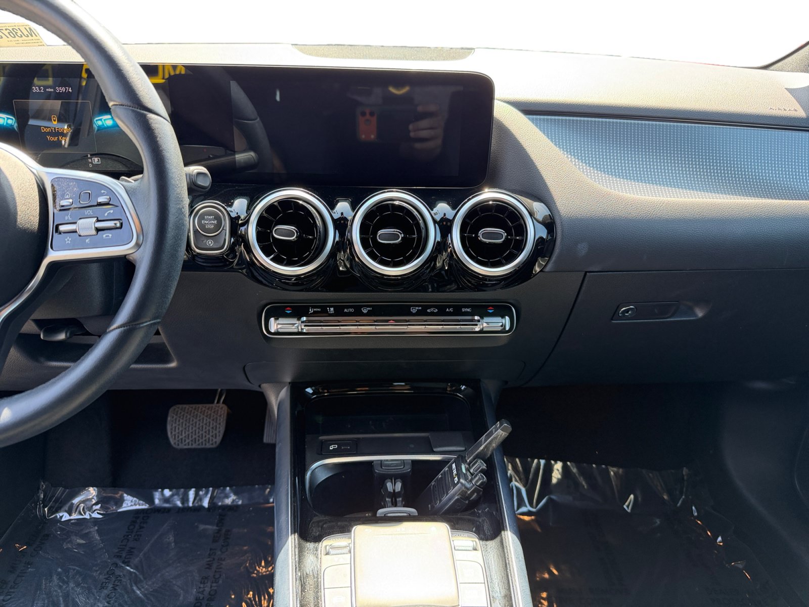 Used 2022 Mercedes-Benz GLA 250 w/ Premium Package Lite image 11