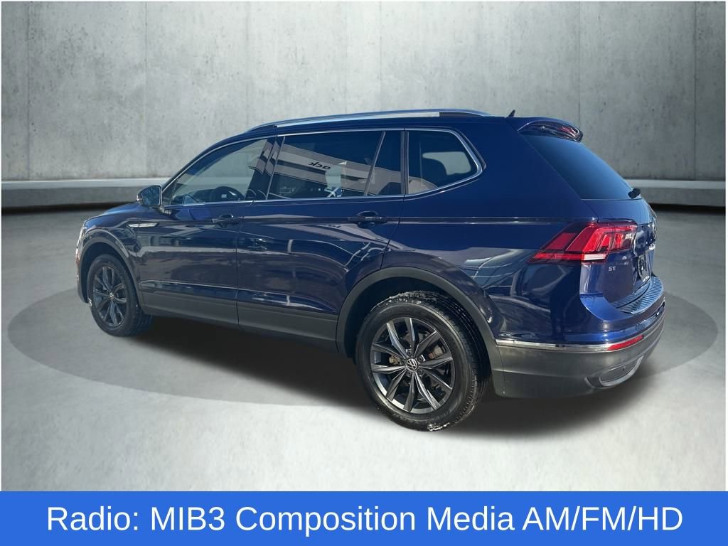 Used 2022 Volkswagen Tiguan SE w/ Panoramic Sunroof Package image 4
