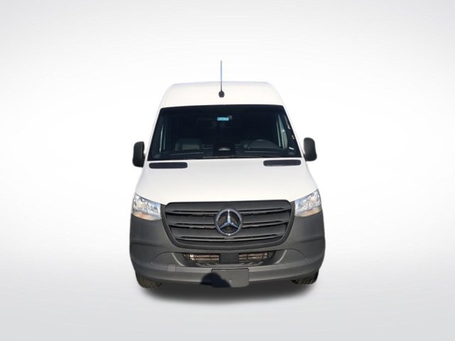 Used 2025 Mercedes-Benz Sprinter 2500 image 9