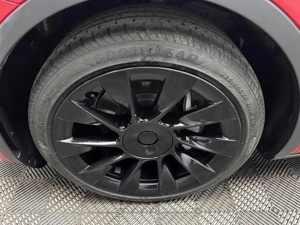 Used 2021 Tesla Model Y Long Range image 21