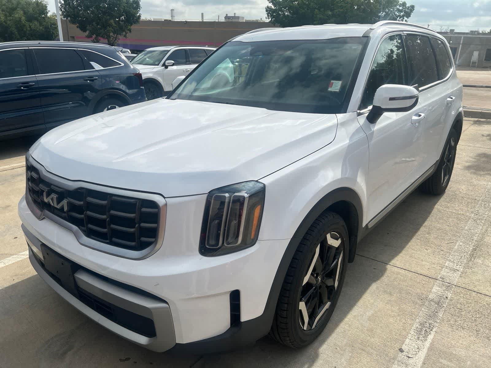 Certified 2023 Kia Telluride S