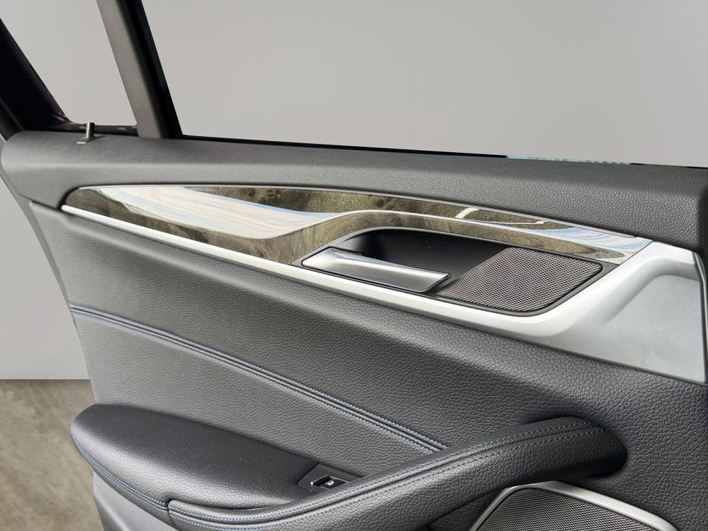 Used 2019 BMW 530i w/ M Sport Package RWD image 27