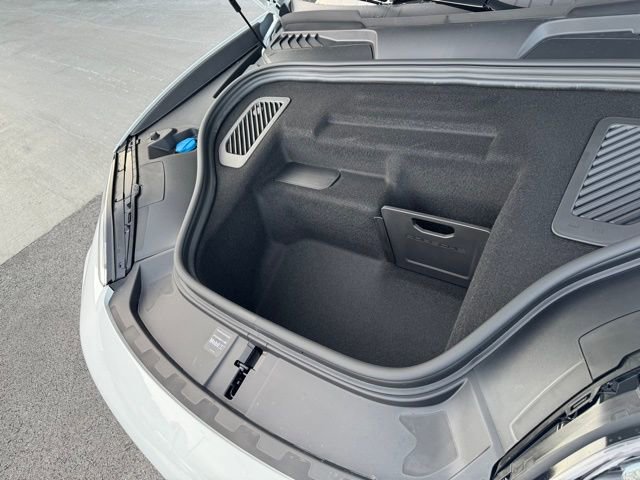 New 2025 Porsche Macan Turbo Electric image 34