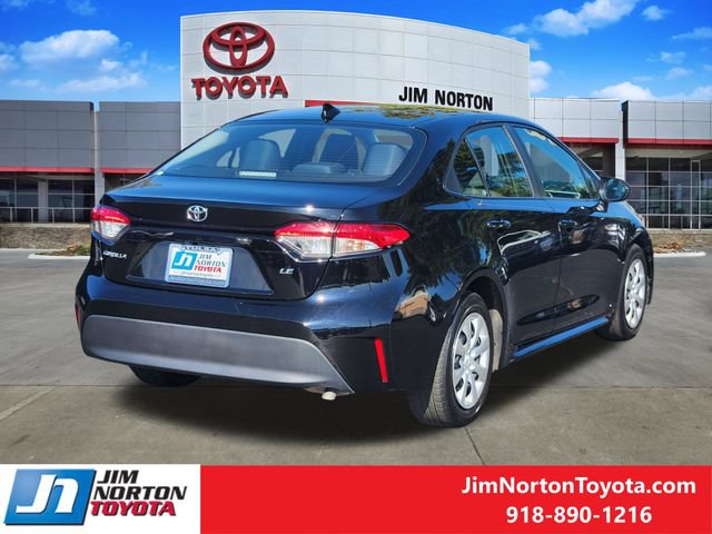 Used 2025 Toyota Corolla LE FWD image 5