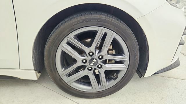 Used 2021 Kia Forte GT-Line FWD image 9