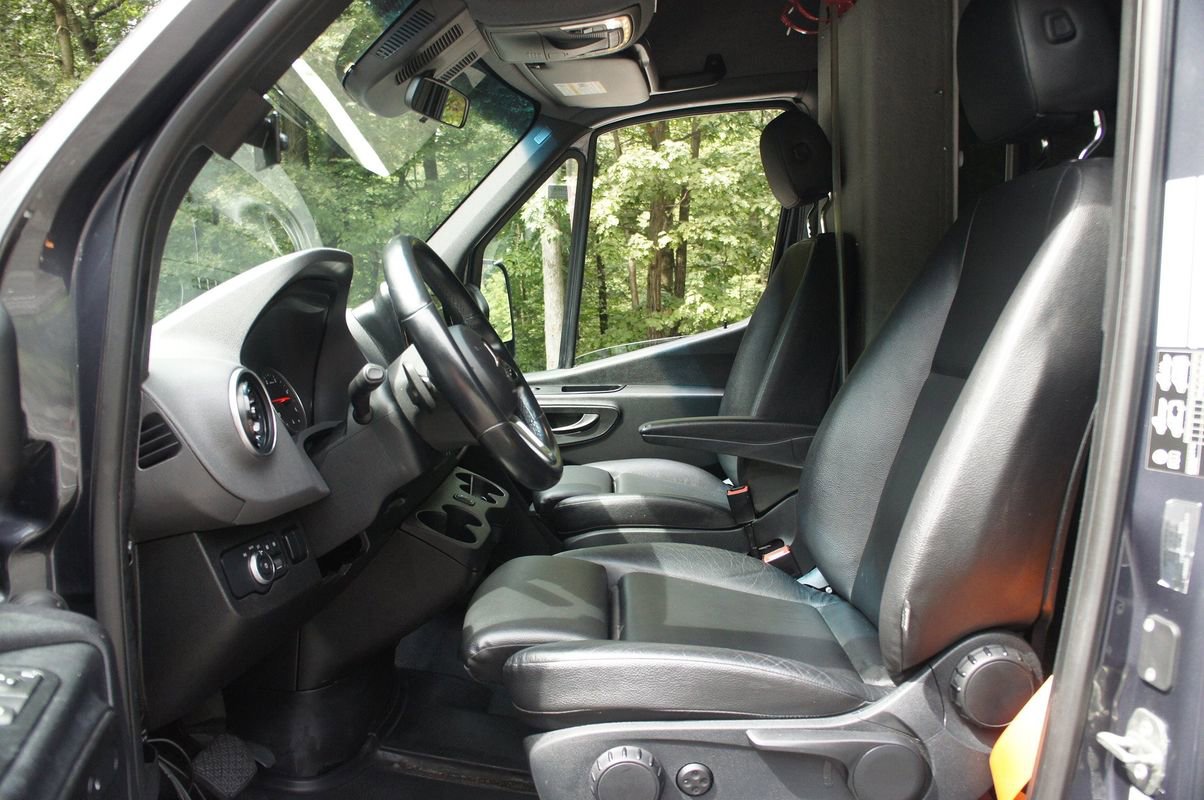 Used 2020 Mercedes-Benz Sprinter 4500 image 16