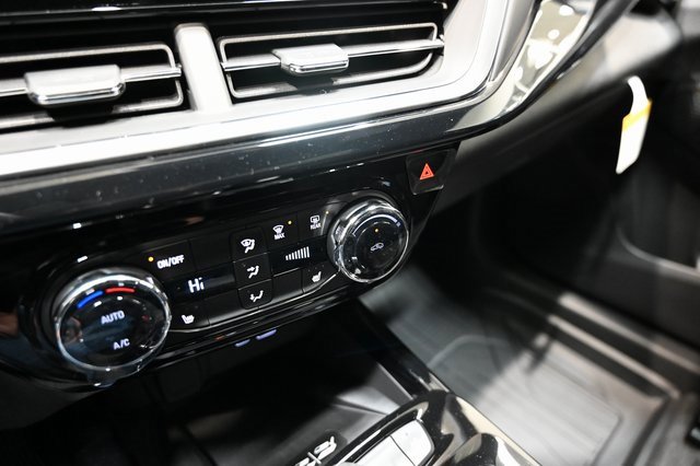 New 2026 Chevrolet Trax RS w/ Sunroof Package image 17