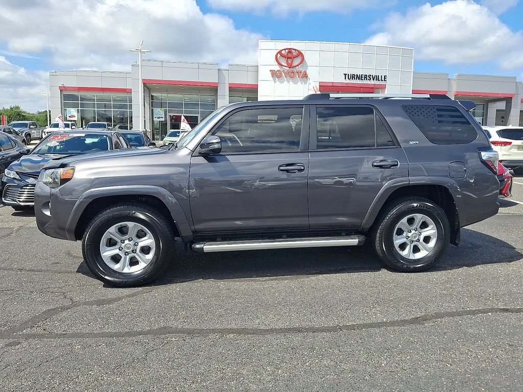 Certified 2021 Toyota 4Runner SR5 Premium w/ Moonroof Package AWD/4WD image 7