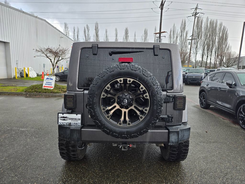 Used 2017 Jeep Wrangler Unlimited Sahara w/ Connectivity Group image 18