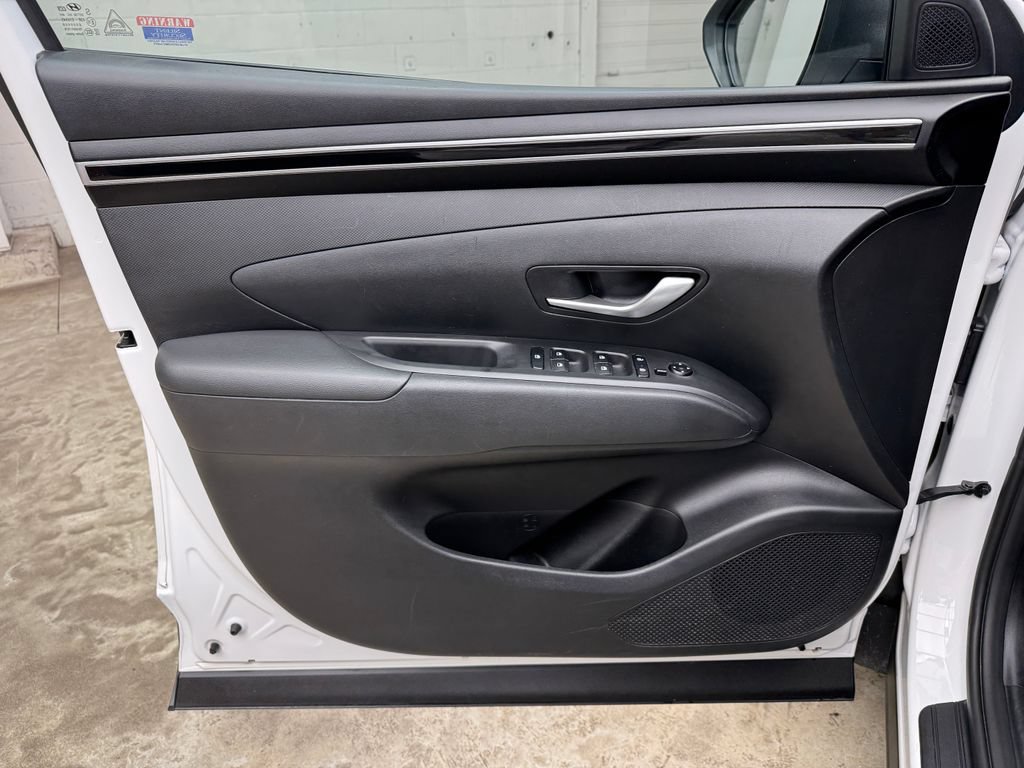 Used 2023 Hyundai Tucson SEL FWD image 9