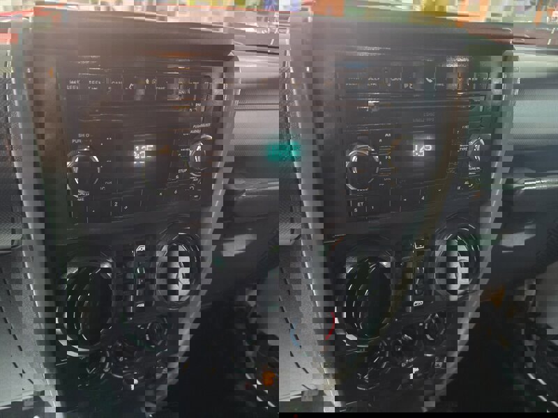 Used 2007 Jeep Wrangler Unlimited Sahara image 20