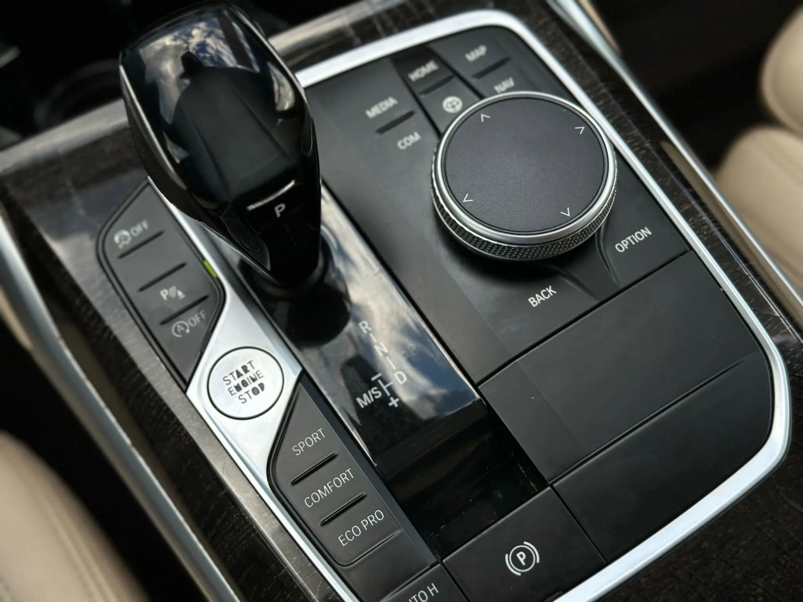 Used 2021 BMW 330i xDrive Sedan w/ Convenience Package image 28