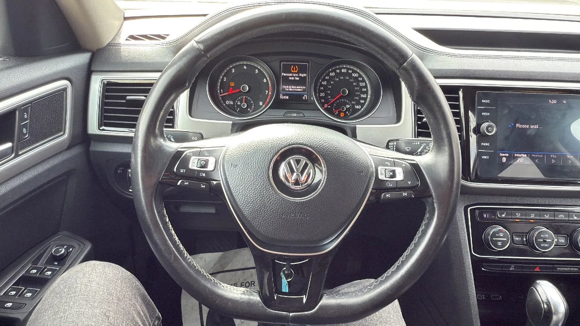 Used 2018 Volkswagen Atlas SEL image 10