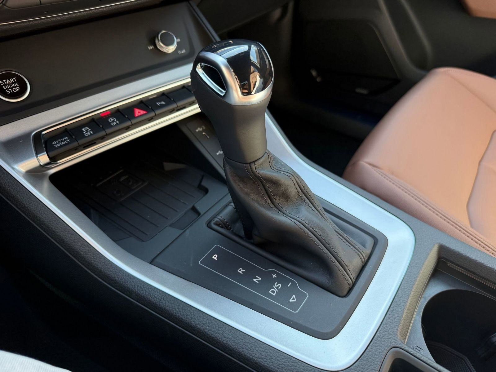 New 2025 Audi Q3 2.0T Premium image 18