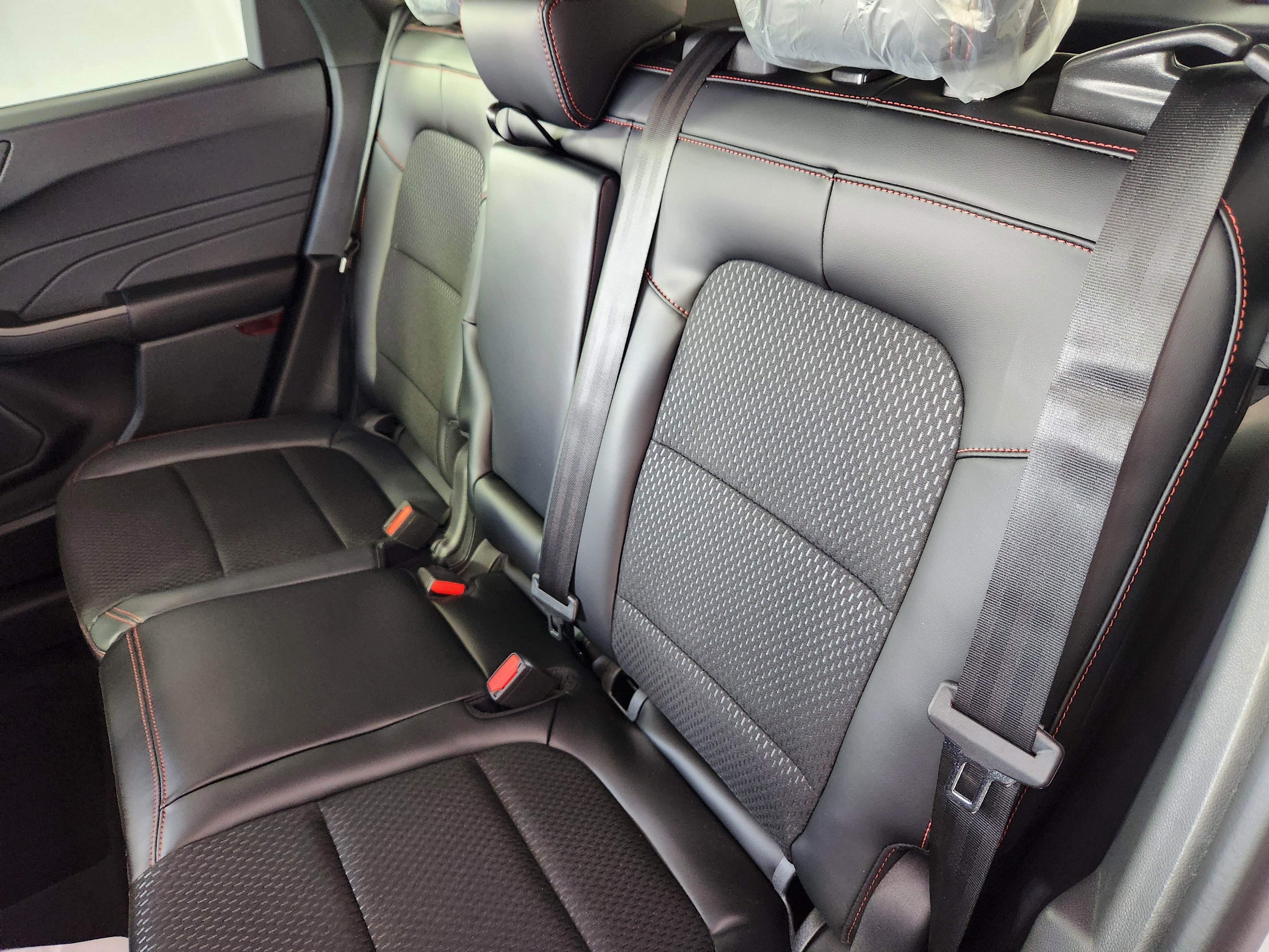 New 2026 Ford Escape ST-Line w/ Tech Pack #1 image 14