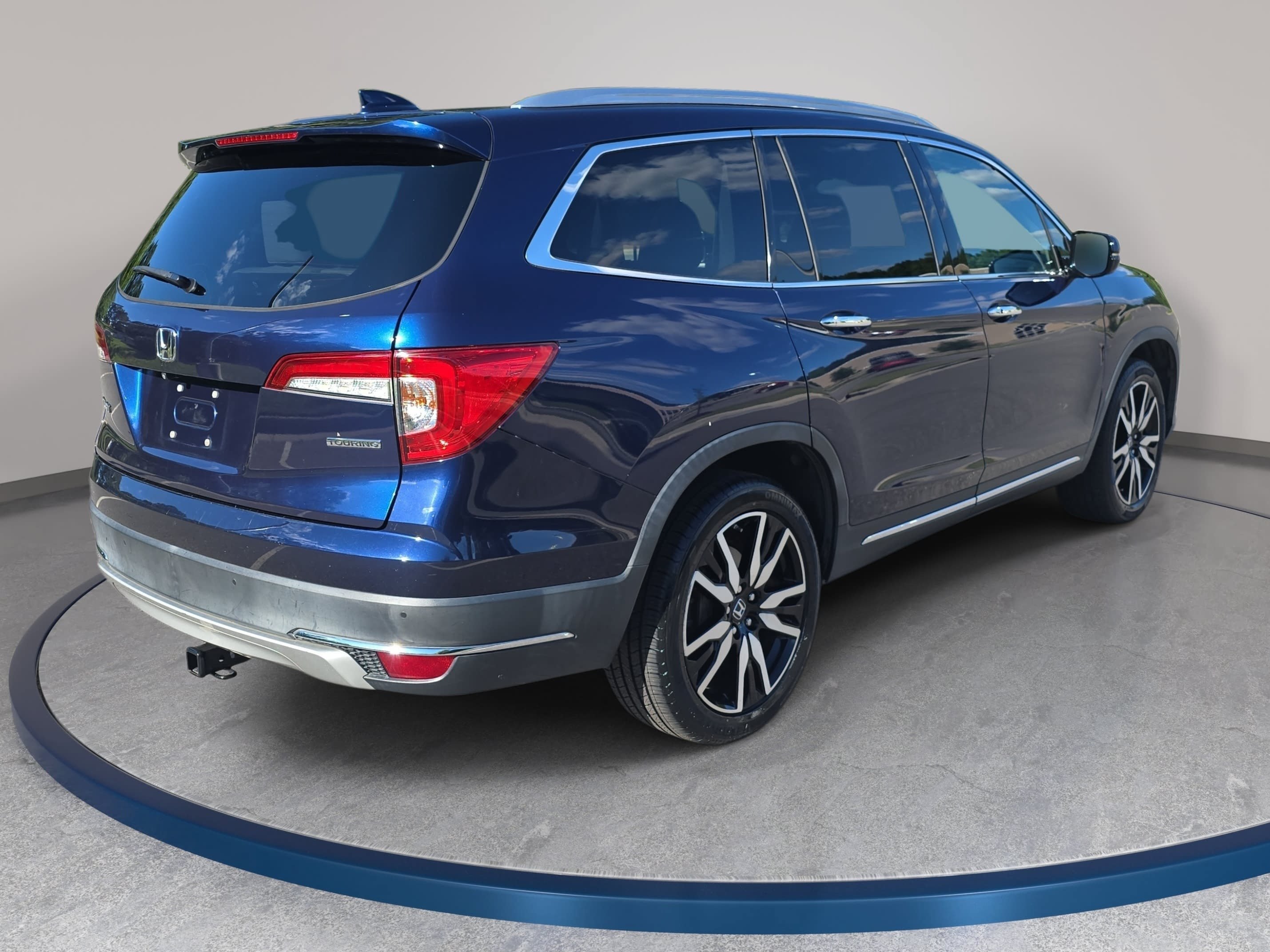 Used 2019 Honda Pilot Touring image 5