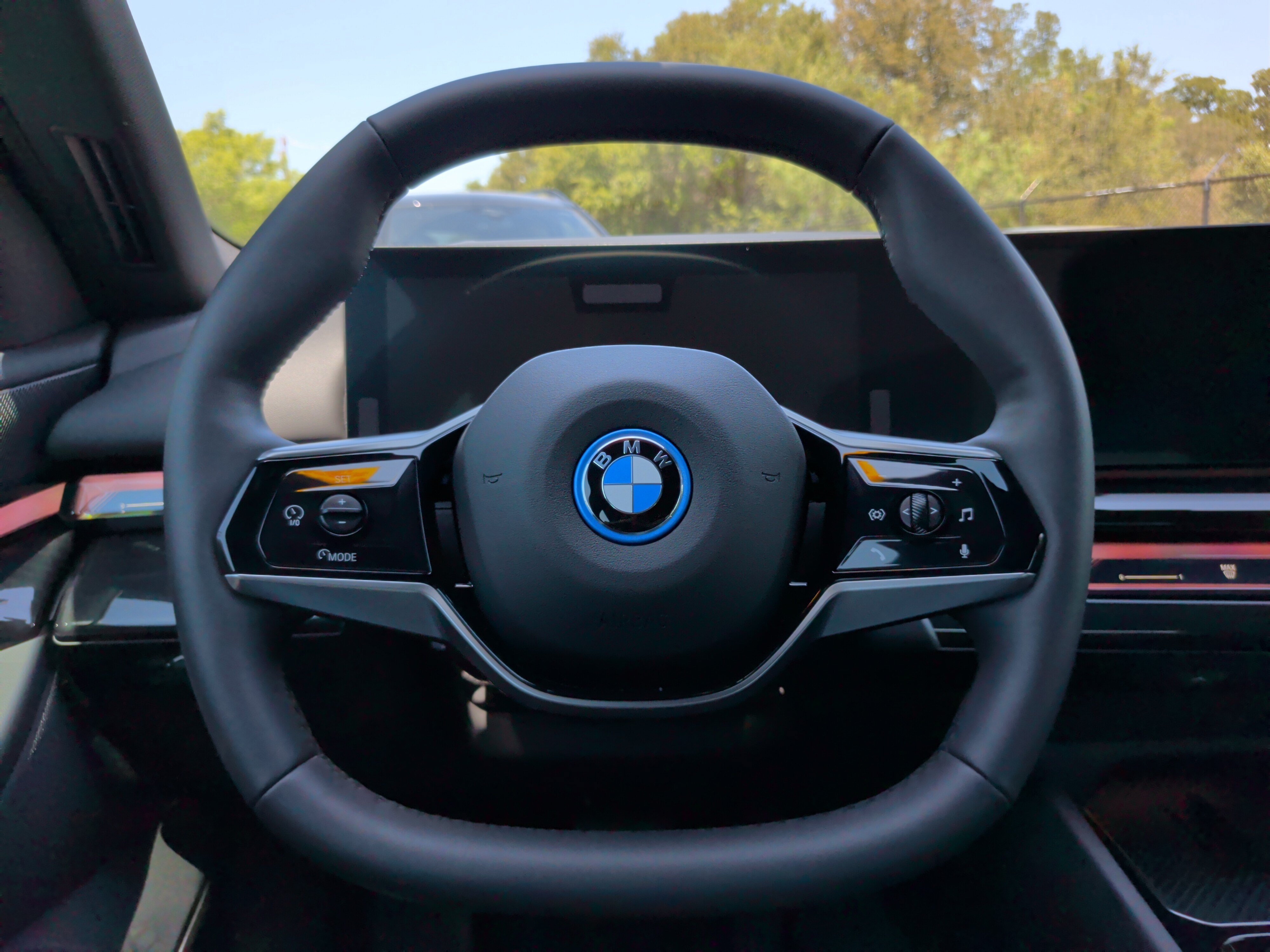 Certified 2026 BMW i5 eDrive40 RWD image 23