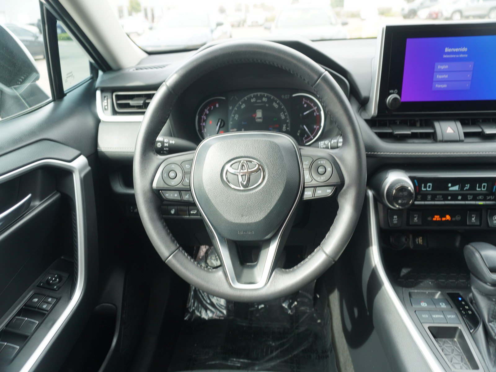 Used 2024 Toyota RAV4 XLE w/ Convenience Package FWD image 15