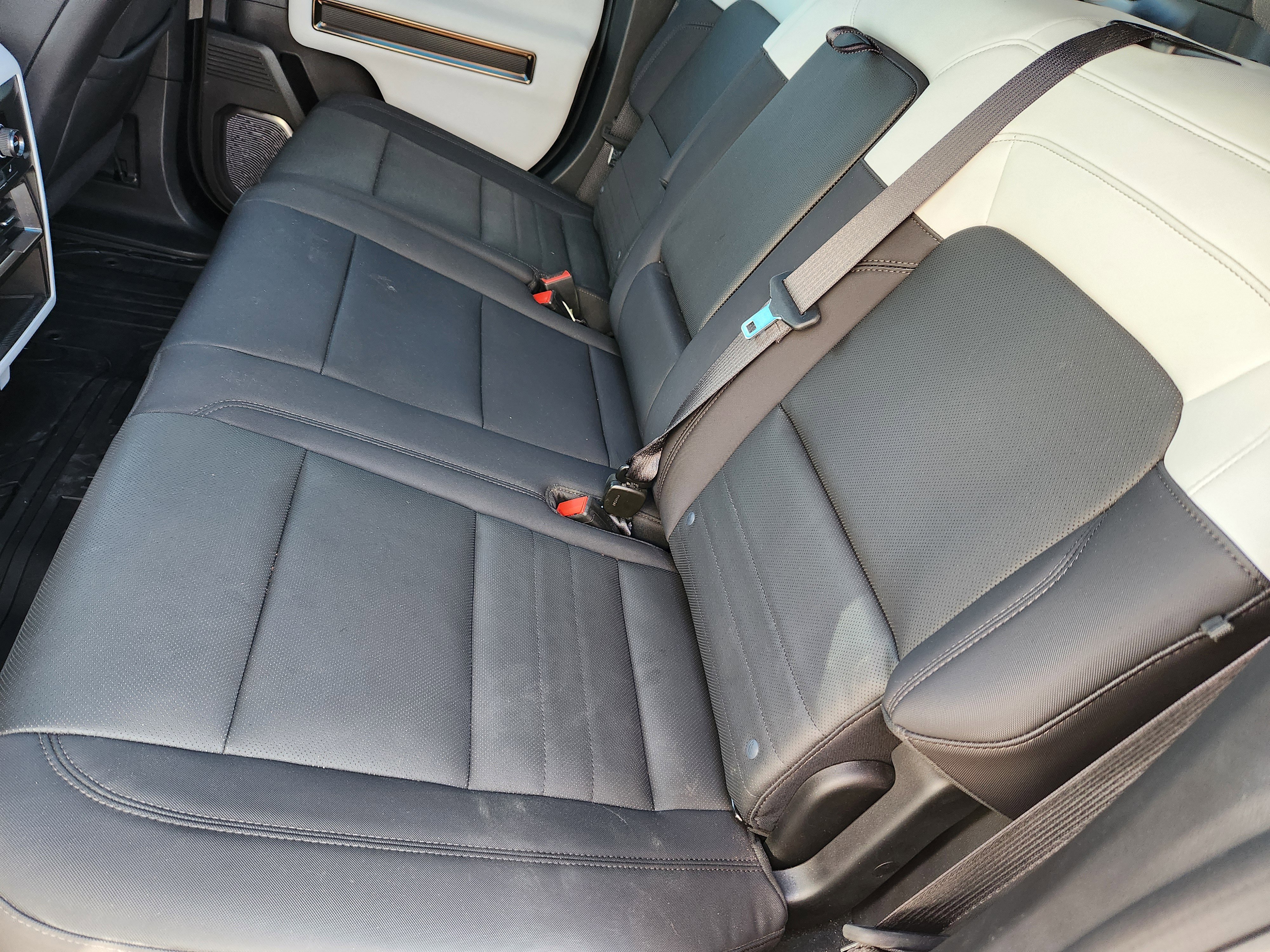 Certified 2024 GMC Hummer EV 3X w/ LPO, Illumination Package image 18