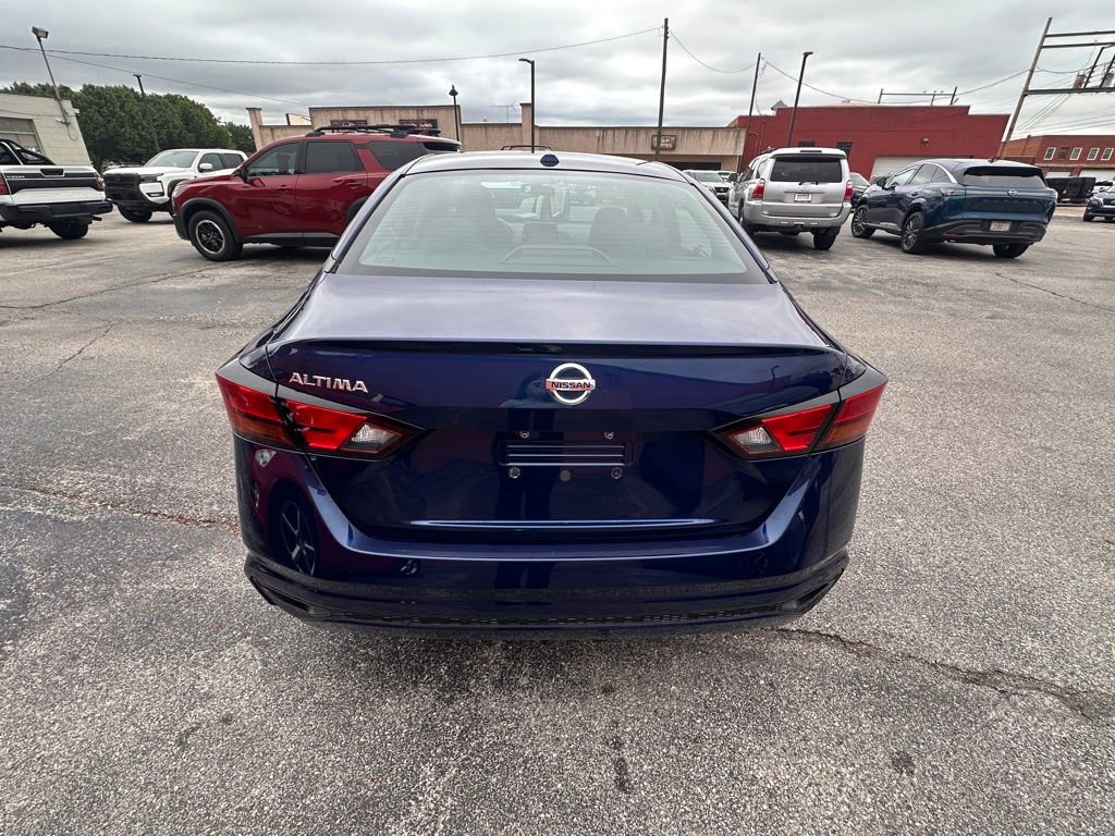 Used 2019 Nissan Altima 2.5 S FWD image 4
