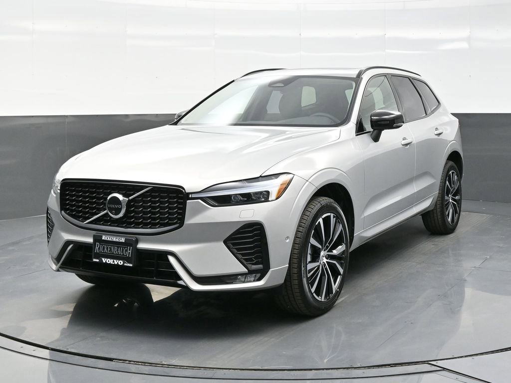 Used 2025 Volvo XC60 B5 Plus w/ Climate Package image 2