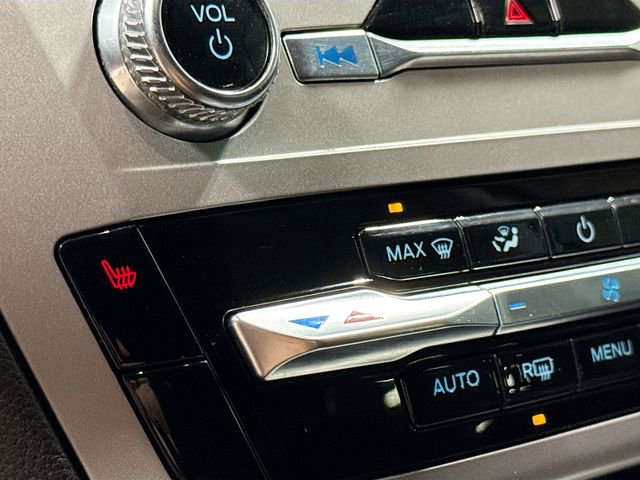 Used 2023 Ford Explorer XLT image 20