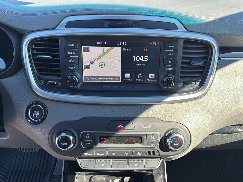 Used 2020 Kia Sorento SX image 26