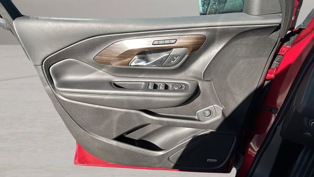 Used 2018 GMC Terrain Denali w/ Advanced Safety Package image 17