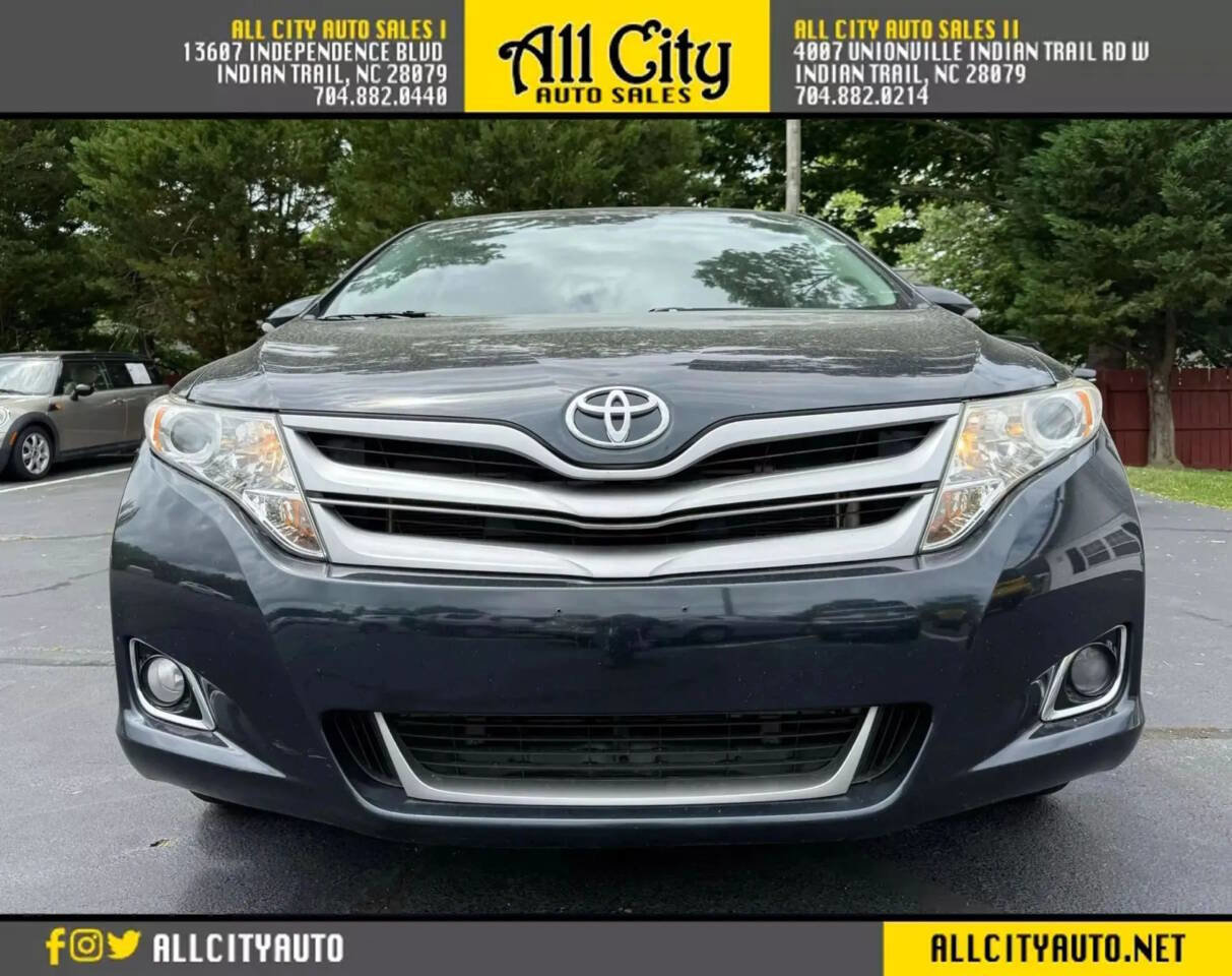 Used 2013 Toyota Venza XLE image 2