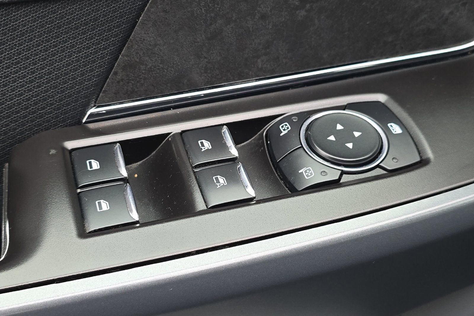 Used 2024 Ford F150 XLT w/ Mobile Office Package image 11