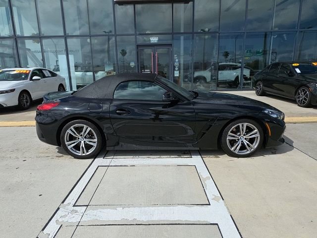Used 2025 BMW Z4 sDrive30i image 3