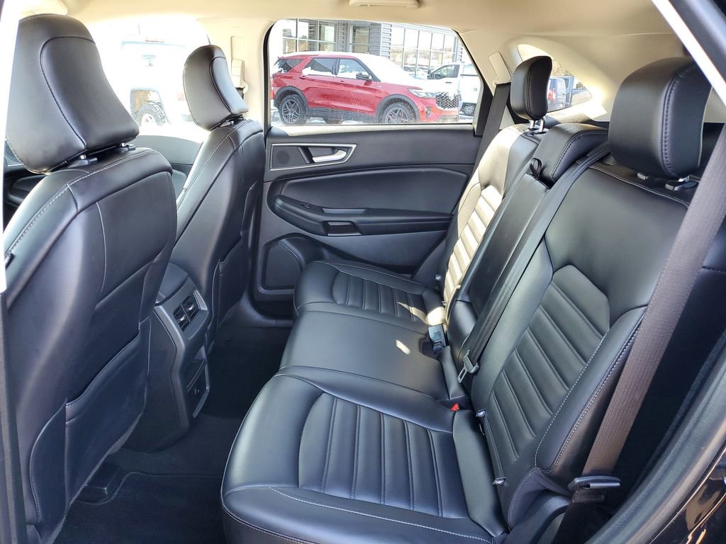 Used 2024 Ford Edge SEL image 29