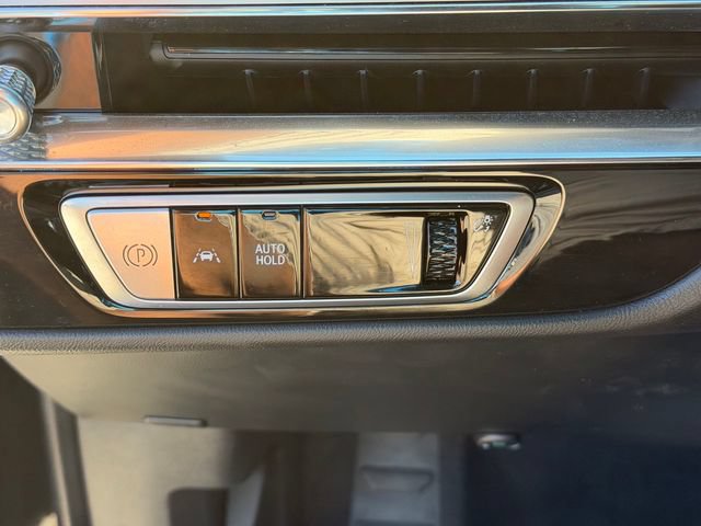 Used 2024 Cadillac Lyriq Sport RWD image 12