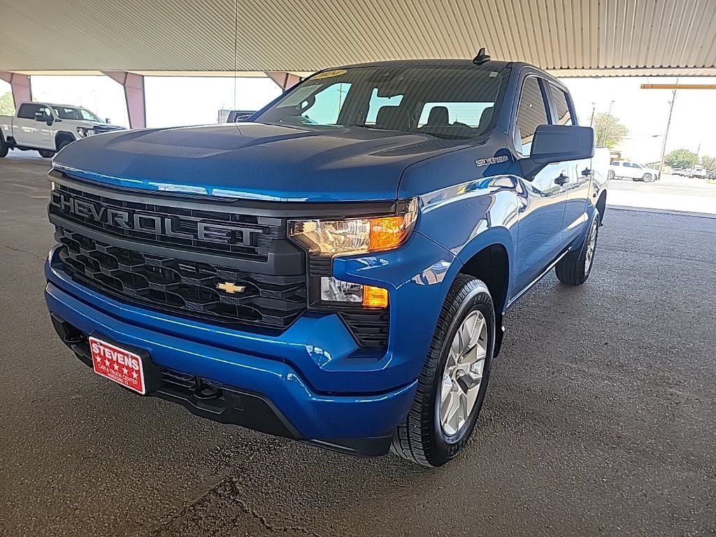 Used 2024 Chevrolet Silverado 1500 Custom AWD/4WD image 3