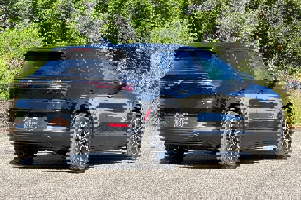 New 2026 Chevrolet Equinox EV LT image 4