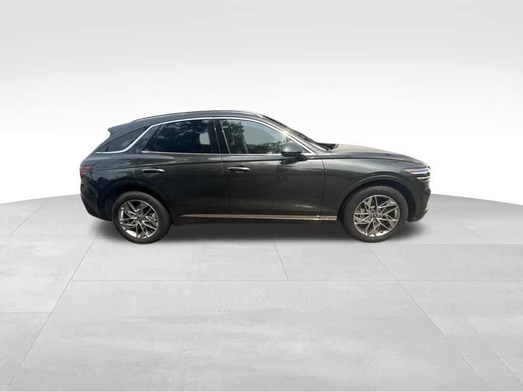 Used 2025 Genesis GV70 2.5T AWD/4WD image 8