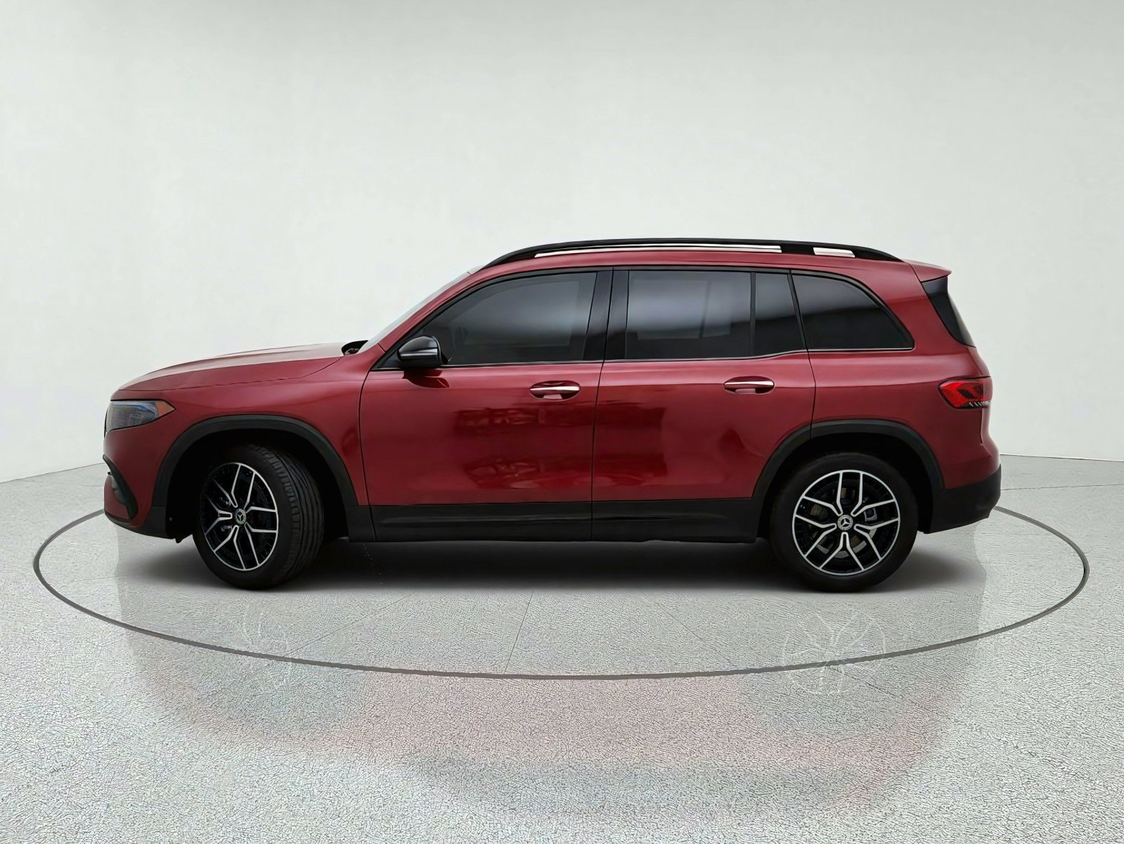 Used 2023 Mercedes-Benz EQB 350 4MATIC SUV image 14