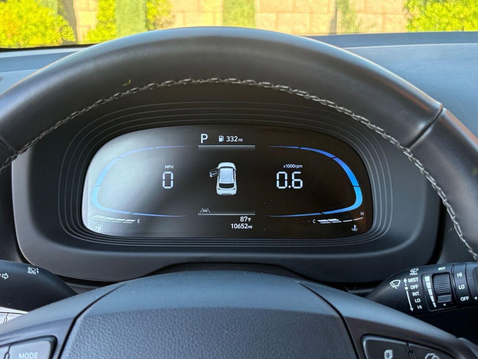 Used 2025 Hyundai Venue SEL image 40