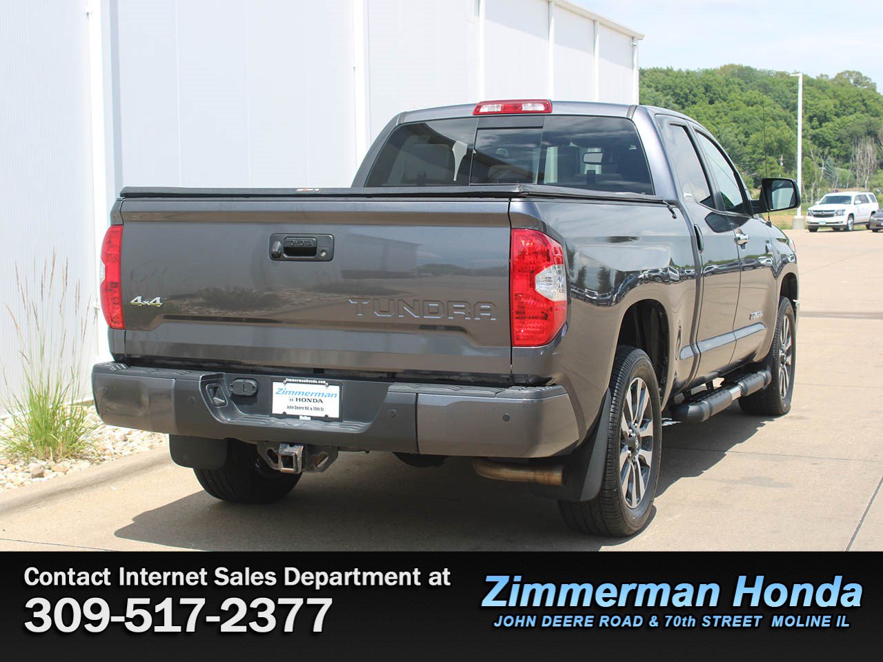 Used 2018 Toyota Tundra Limited w/ Limited Premium Package AWD/4WD image 2
