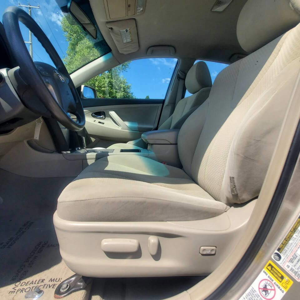 Used 2008 Toyota Camry LE FWD image 14