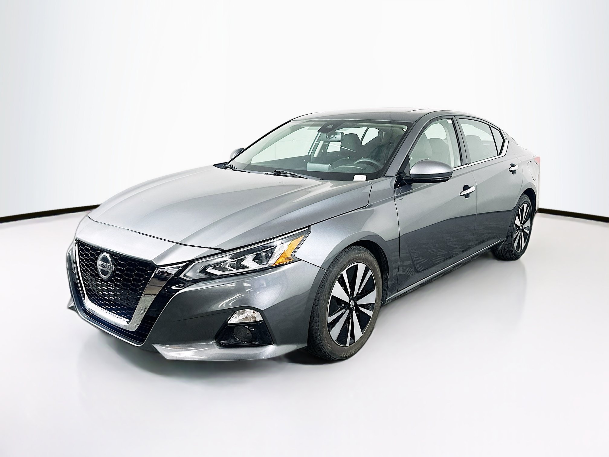 Used 2019 Nissan Altima 2.5 SV FWD image 3