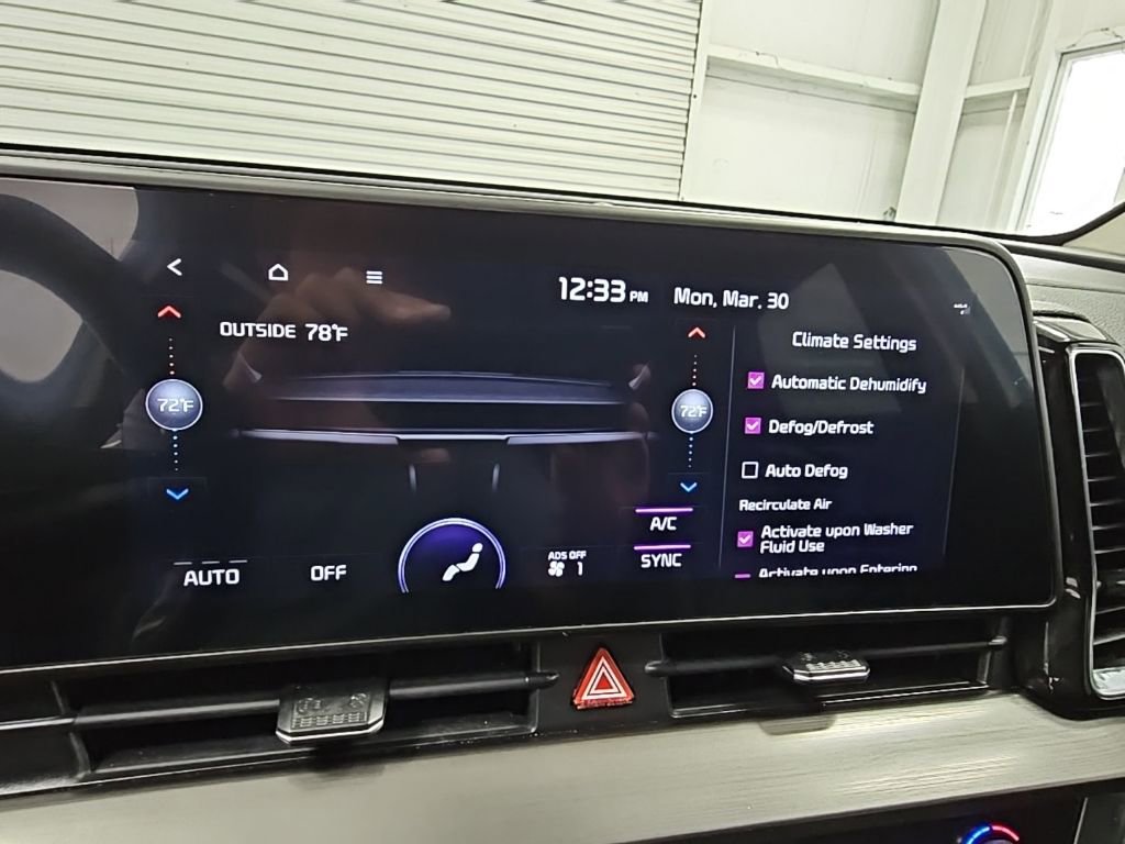 Used 2023 Kia Sportage EX FWD image 15