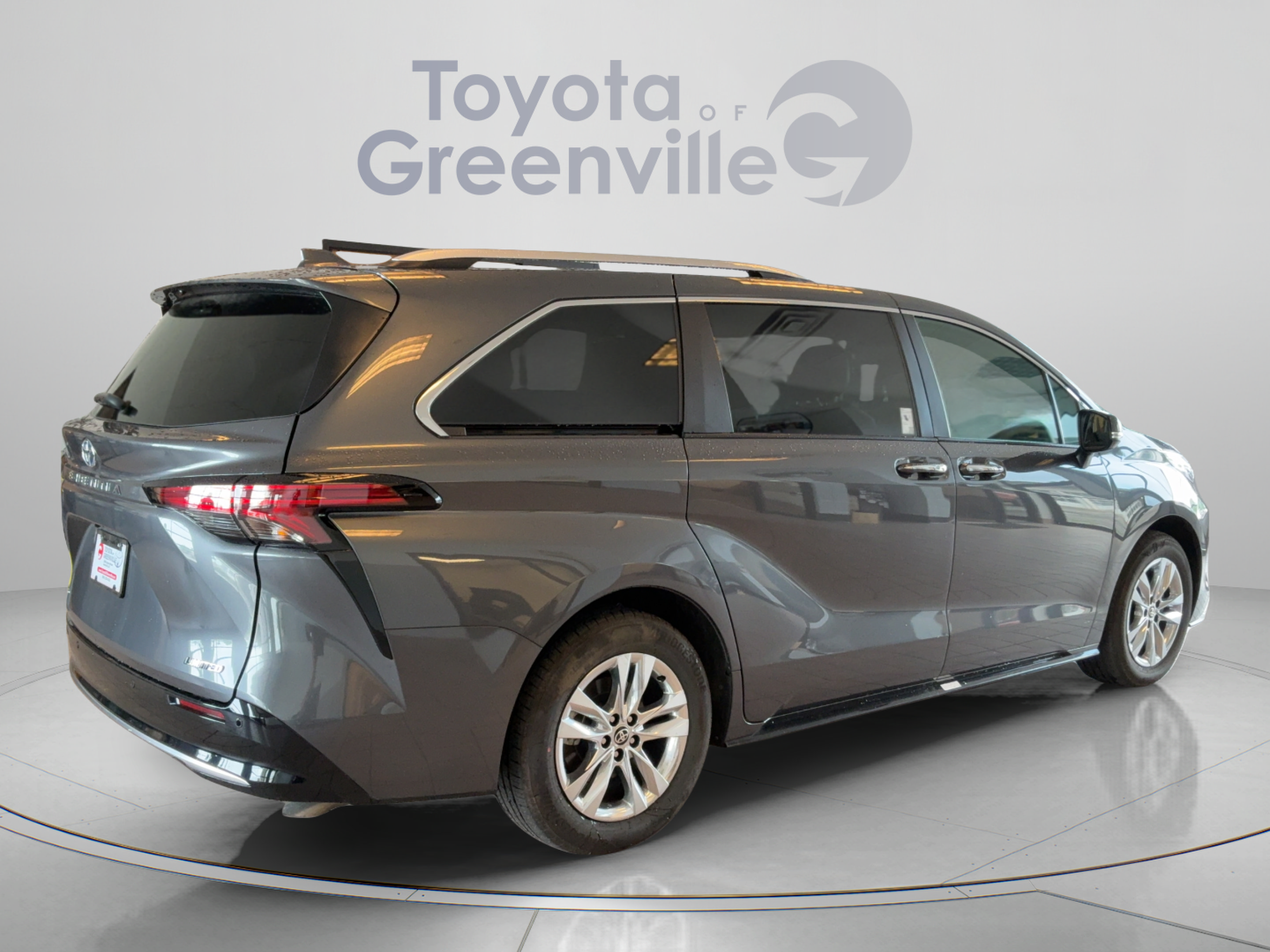 Certified 2025 Toyota Sienna Limited AWD/4WD image 6