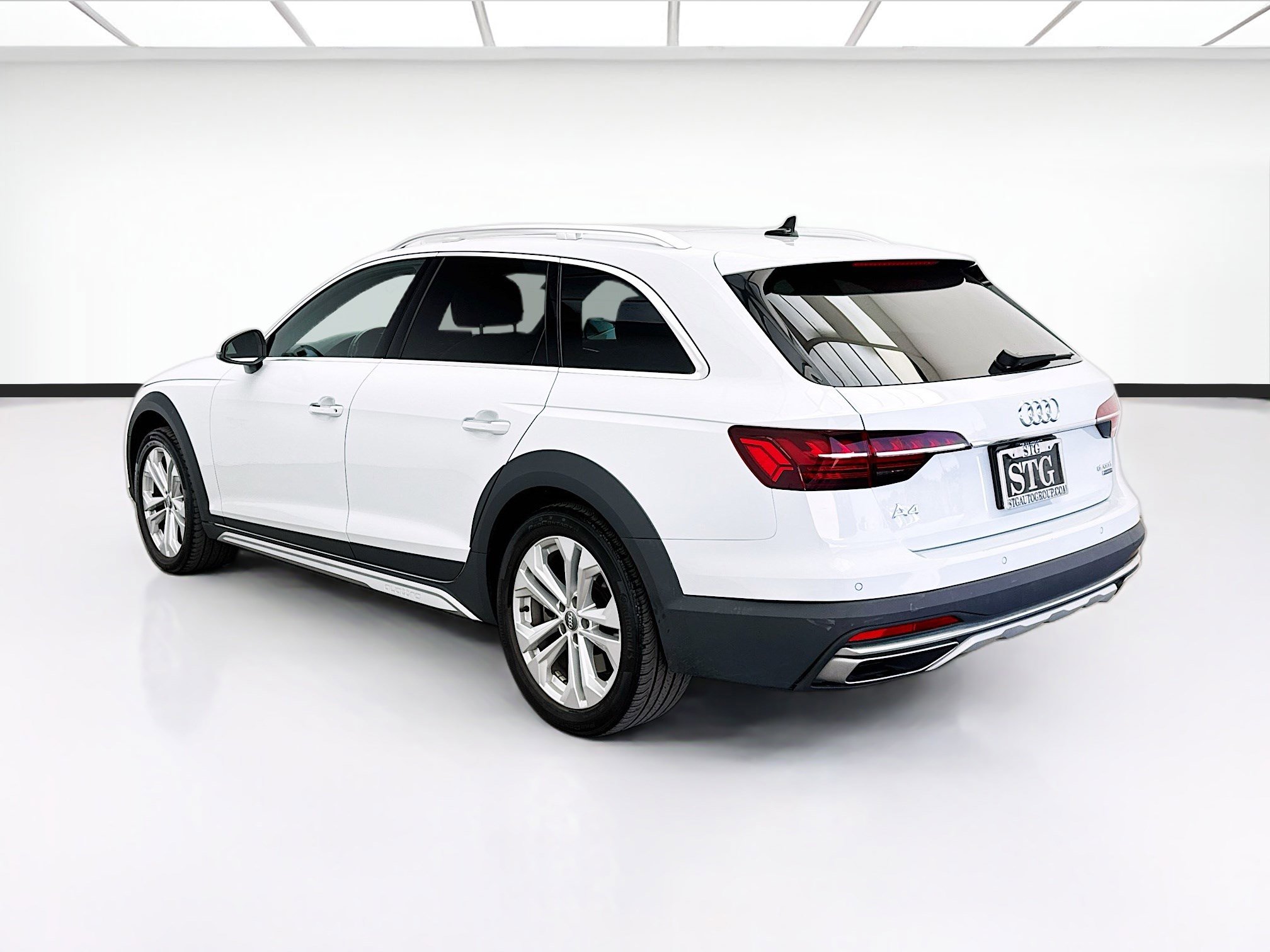 Used 2021 Audi A4 2.0T allroad Premium w/ Convenience Package AWD/4WD image 6