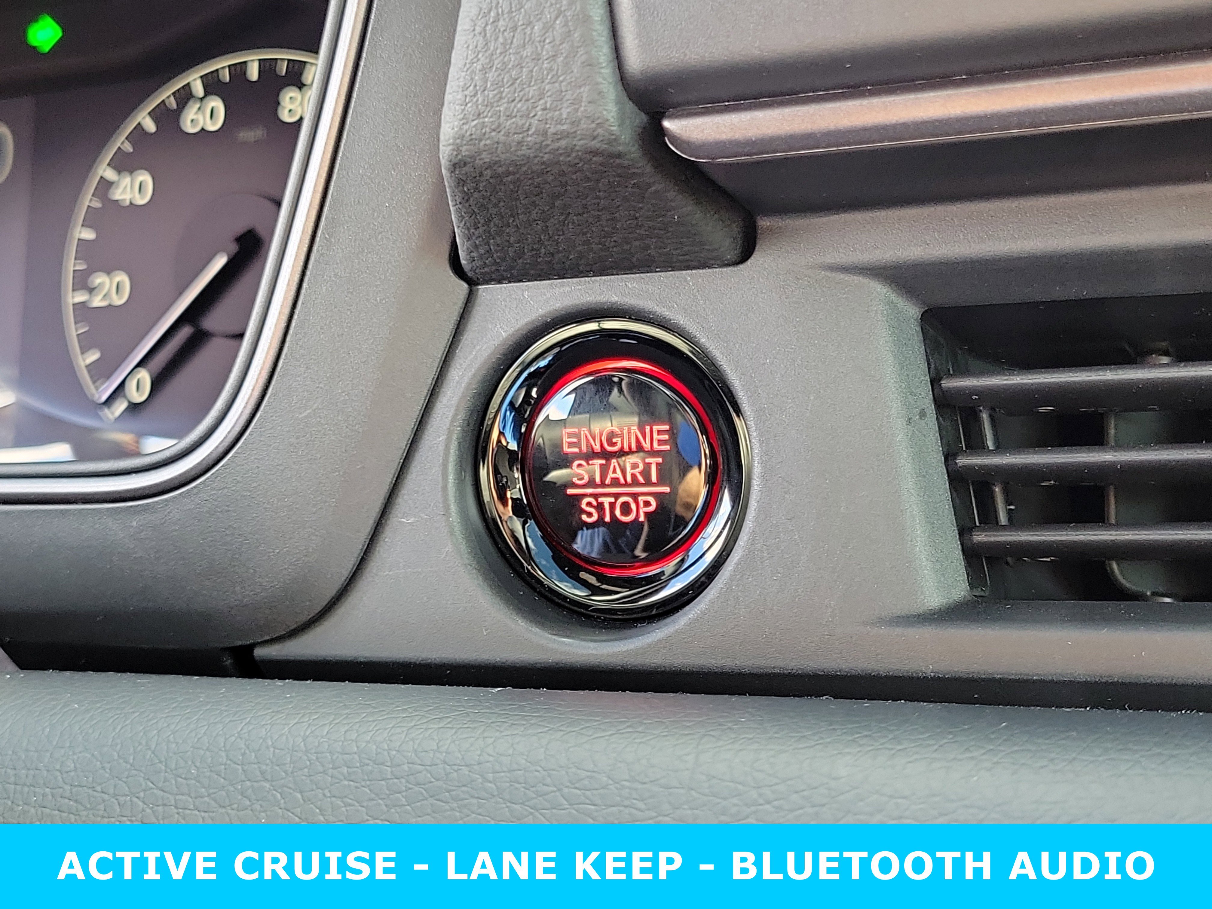 Used 2025 Honda Pilot TrailSport image 29