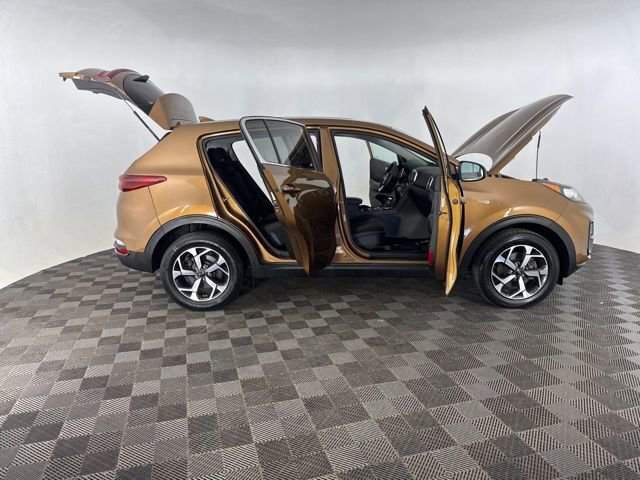 Used 2020 Kia Sportage LX image 13