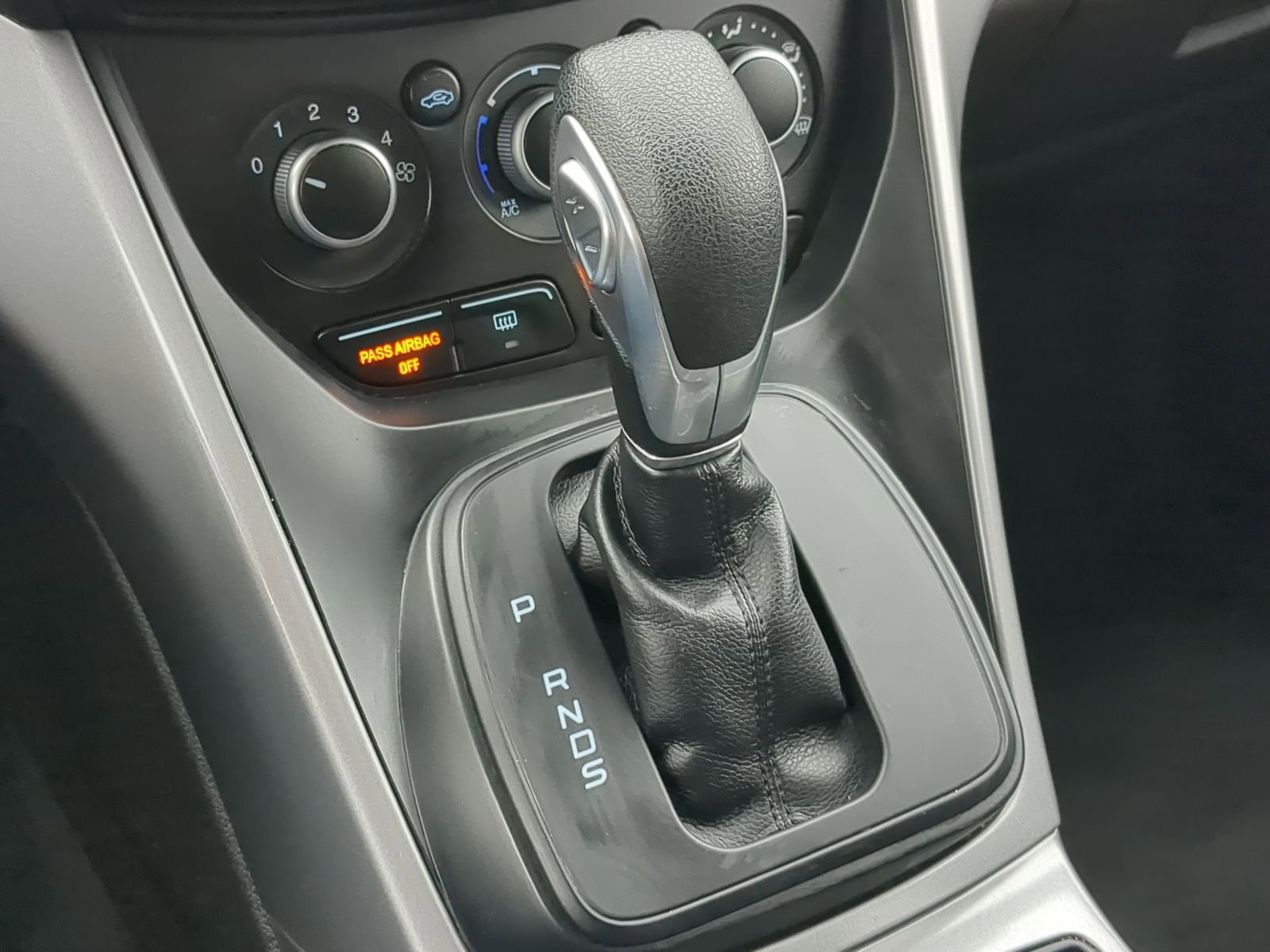 Used 2016 Ford Escape SE image 32